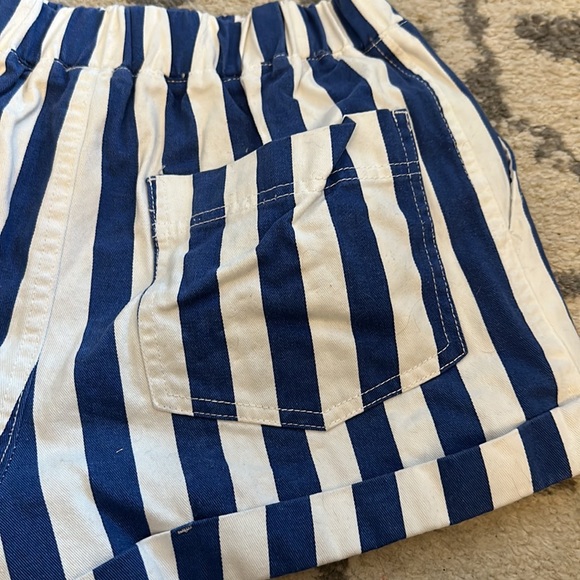 Forever 21 Blue & white stripped shorts - Picture 3 of 4
